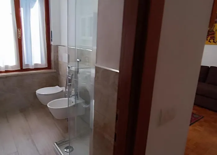 A Casa Di Mirco 아파트 비베로네