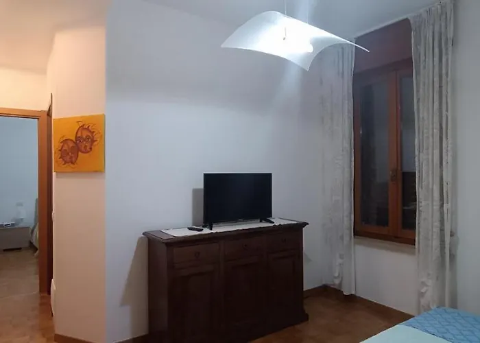 A Casa Di Mirco 아파트 비베로네